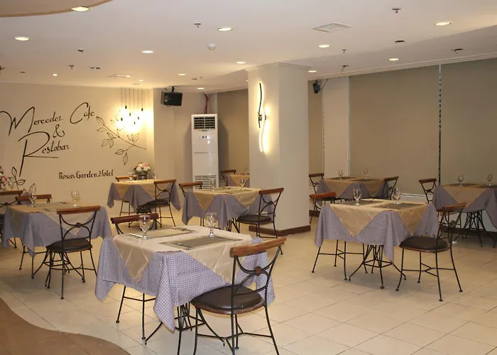 Hotel Oyo 653 Rosas Garden 2*
