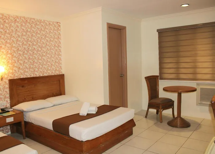 Hotel Oyo 653 Rosas Garden