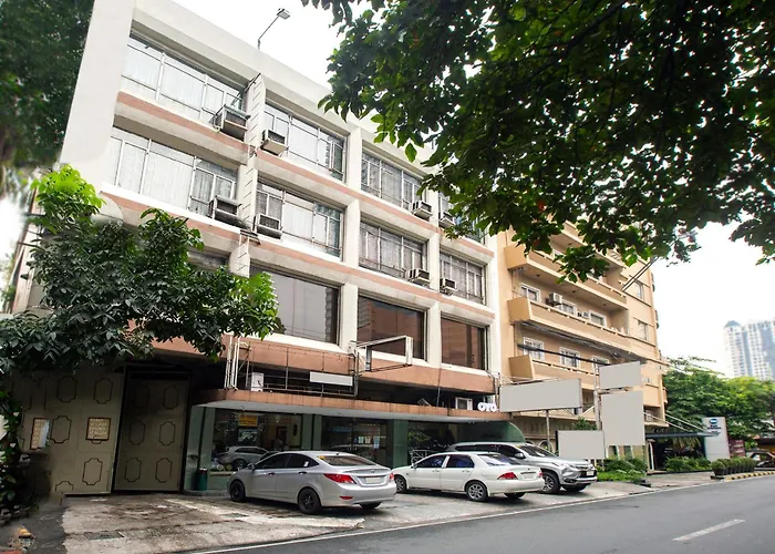 Oyo 653 Rosas Garden Hotel 2*