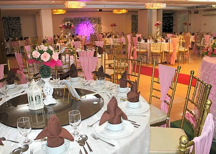 Hotel Oyo 653 Rosas Garden 2*