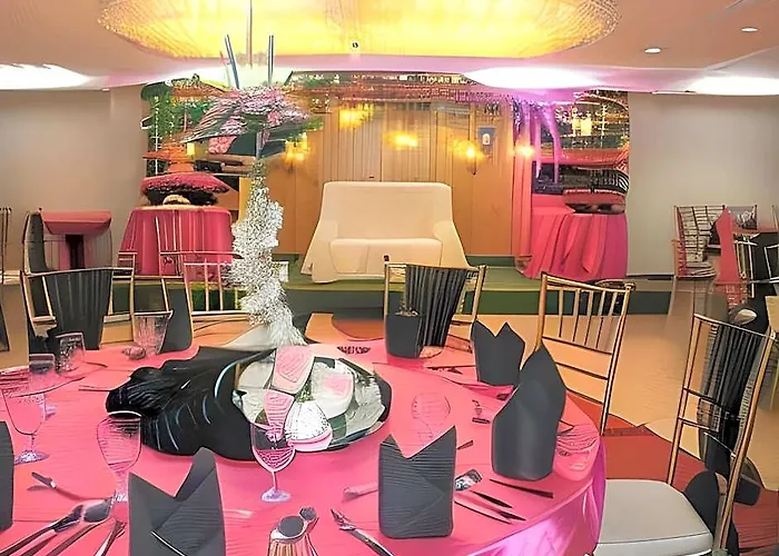 Hotel Oyo 653 Rosas Garden Manilla