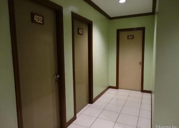Oyo 653 Rosas Garden Hotel Manilla